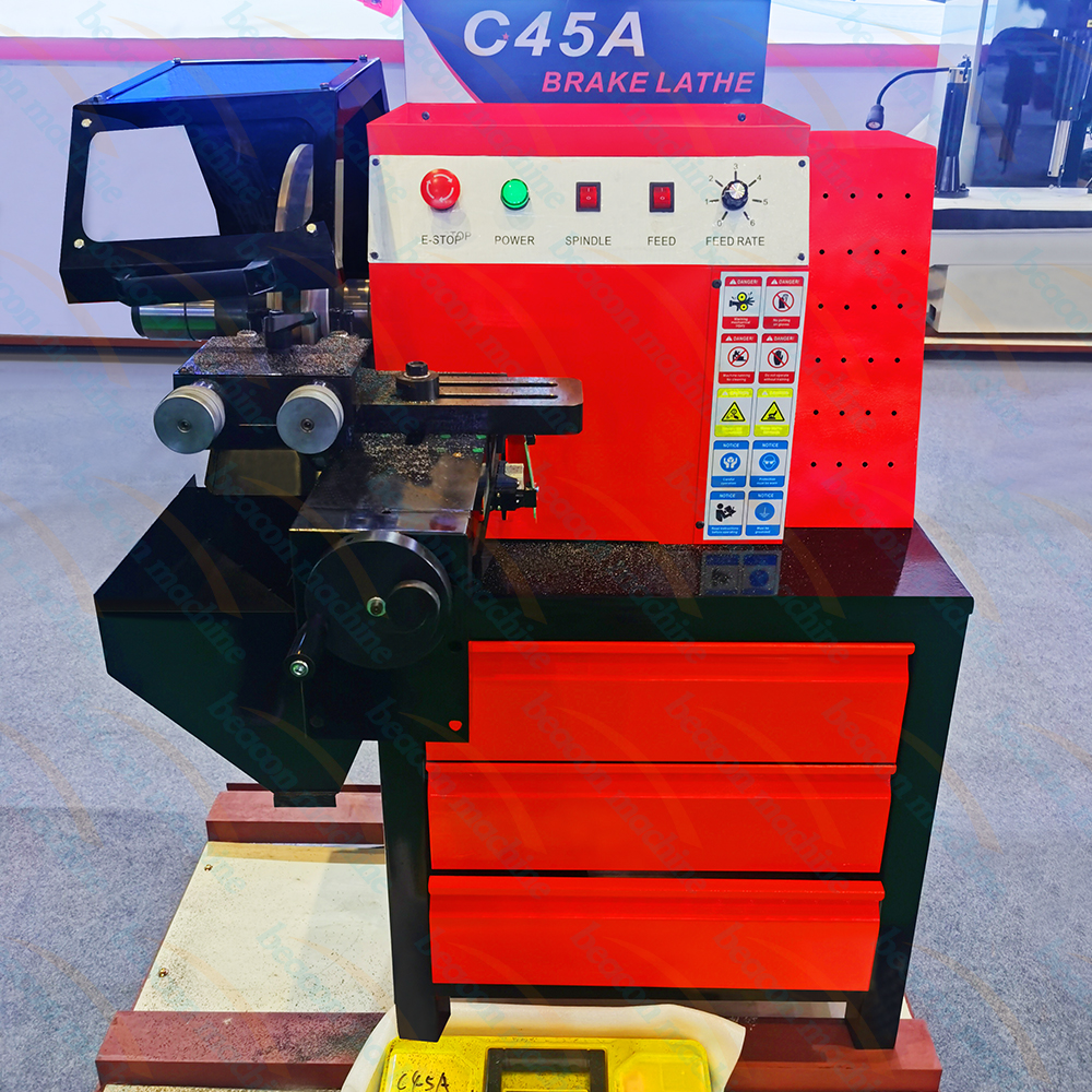 {Máquina profesional de torno de disco de freno C45A para repavimentación de}