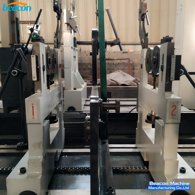 {Equilibrador de rotor universal de máquina equilibradora dinámica de soporte}