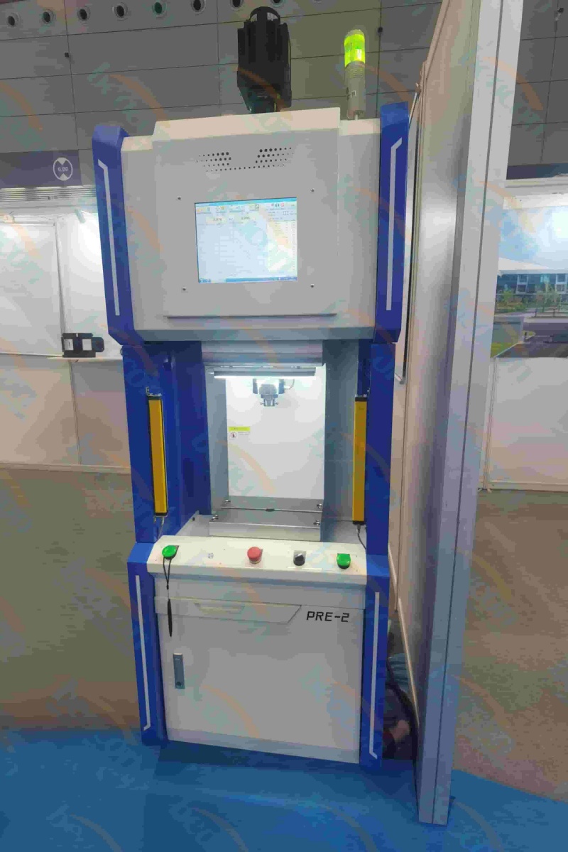 máquina de montaje por servoprensa